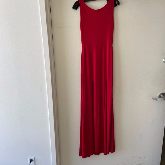 Red Drop Back With Slits Gown - Picture 1 of 5